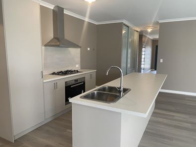 13 Pavilion Crescent, Geographe WA 6280