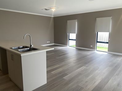 13 Pavilion Crescent, Geographe WA 6280