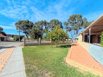12 Dawson Avenue, Port Denison WA 6525
