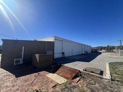 1/14 Elmsfield Road, Midvale WA 6056