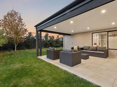 15 Colliford Street, Aveley WA 6069