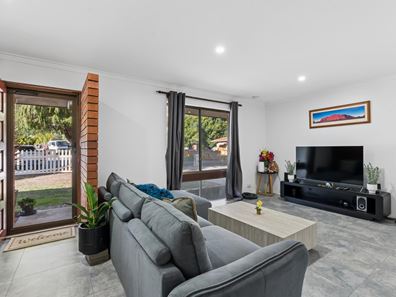 15 Parer Close, Thornlie WA 6108