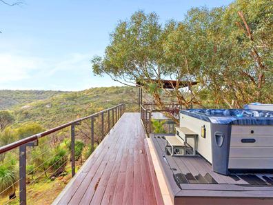 42 Abraham Close, Baskerville WA 6056
