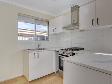 8 Driffield Street, Hamersley WA 6022