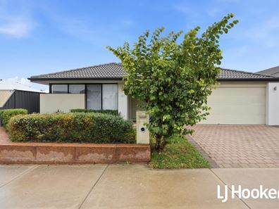 20 Nutcote Road, Banksia Grove WA 6031