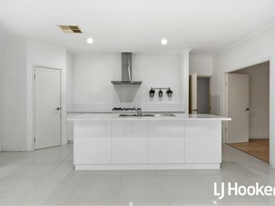 20 Nutcote Road, Banksia Grove WA 6031