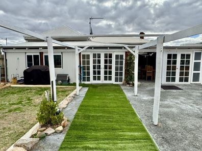 145 Vincent Street, Beverley WA 6304