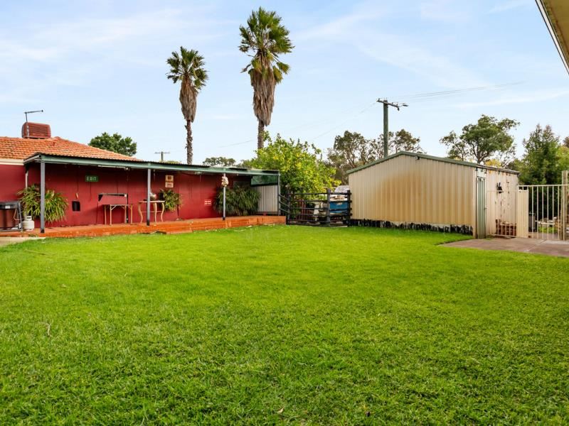 22 Dawson Way, Parmelia WA 6167