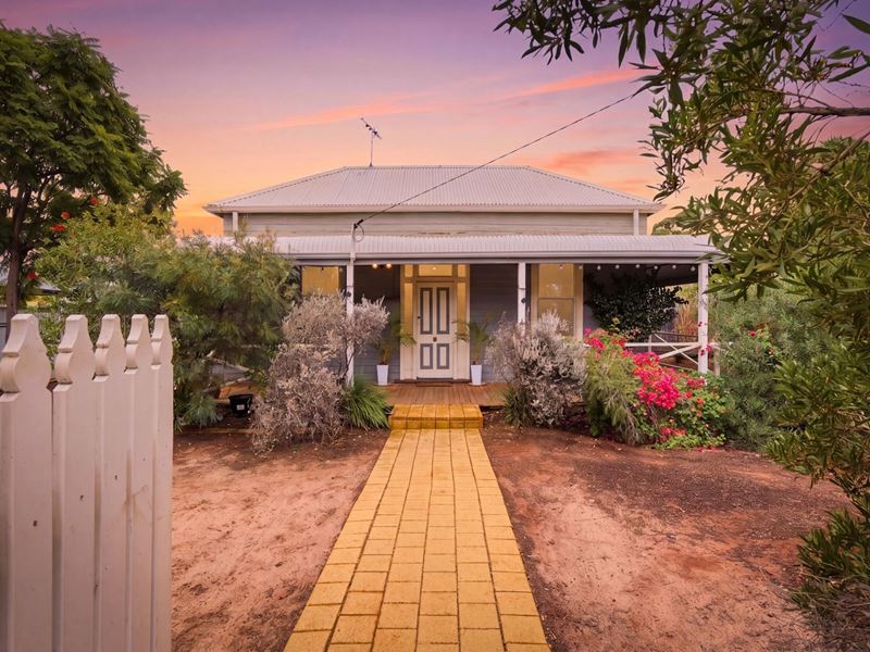 64 Ward Street, Lamington WA 6430