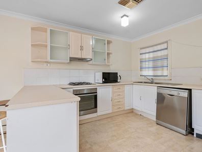 64 Ward Street, Lamington WA 6430