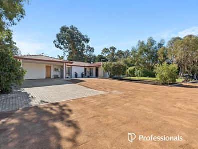 5 Shirley Road, Walliston WA 6076