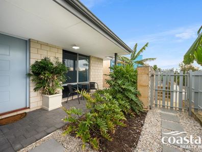 2 Bundarra Way, Golden Bay WA 6174