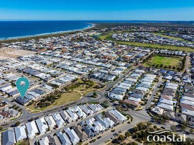 2 Bundarra Way, Golden Bay WA 6174