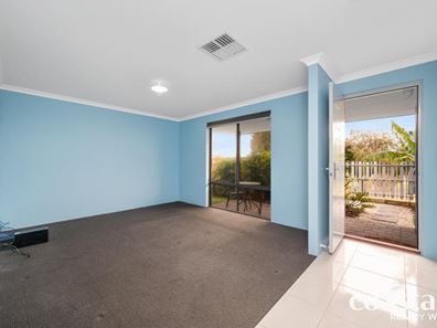 2 Bundarra Way, Golden Bay WA 6174