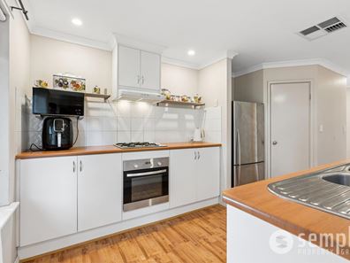 21 Langford Avenue, Langford WA 6147