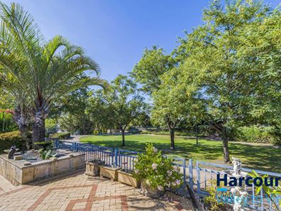 2 Santorini Turn, Ellenbrook WA 6069