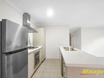12 Redmond Road, Gosnells WA 6110