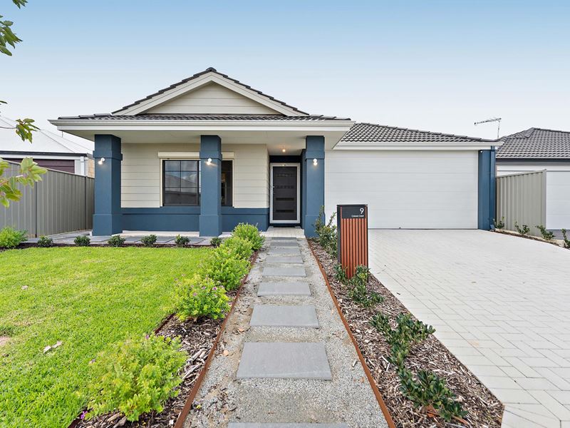 9 Crewe Crescent, Wellard WA 6170