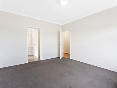 9 Crewe Crescent, Wellard WA 6170