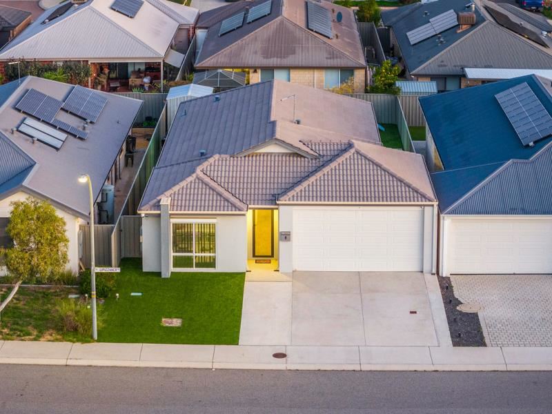 8 Lipizzaner Road, Byford