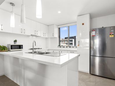 12/81 Orsino Boulevard, North Coogee WA 6163