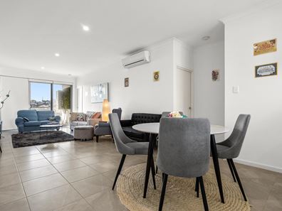 12/81 Orsino Boulevard, North Coogee WA 6163