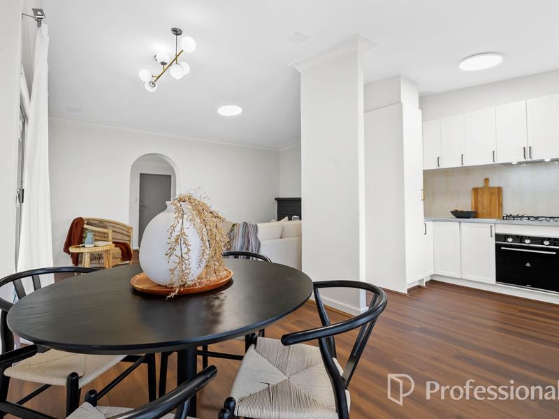 17 Elmslie Street, Orelia WA 6167