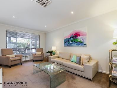 28 Landrail Road, Stirling WA 6021
