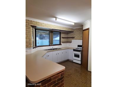 94 Minsterly Road, Ocean Beach WA 6333