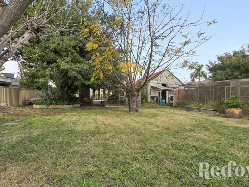 16 Araluen Street, Morley WA 6062