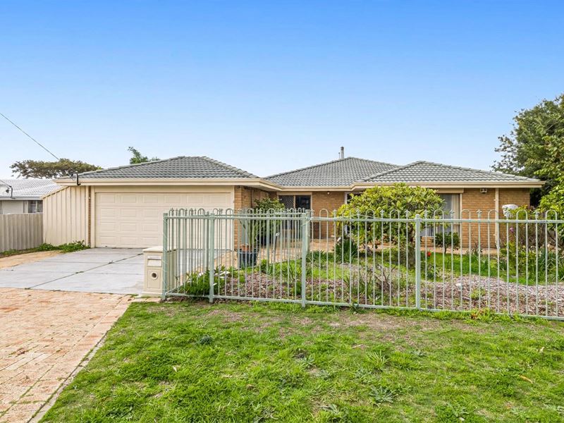 8 Redruth Court, Yanchep WA 6035