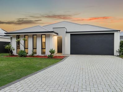 33 Lomond Way, Seville Grove WA 6112