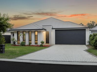 33 Lomond Way, Seville Grove WA 6112