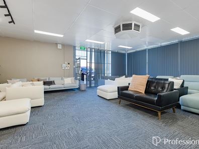 2/73 Buckingham Drive, Wangara WA 6065