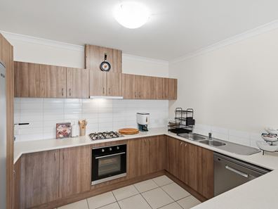 1/27 Mozart Mews, Rivervale WA 6103