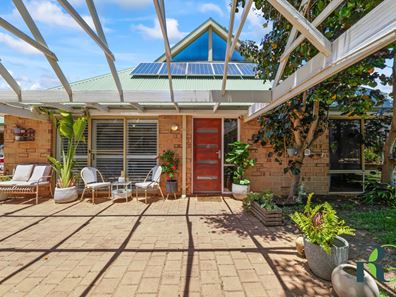 9A Gundill Street, Booragoon WA 6154
