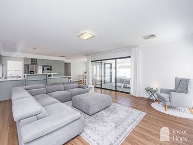 11 Piermont Avenue, Burns Beach WA 6028
