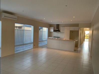10 Manningtree Approach, Butler WA 6036