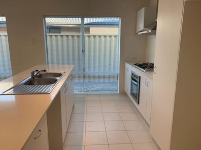 10 Manningtree Approach, Butler WA 6036
