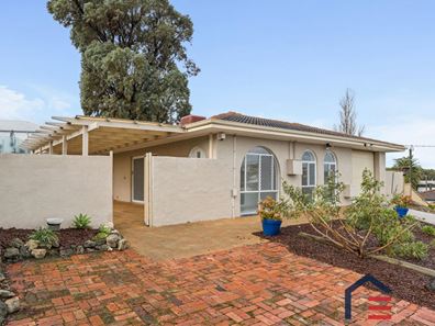4 Solander Rd, Hillarys WA 6025
