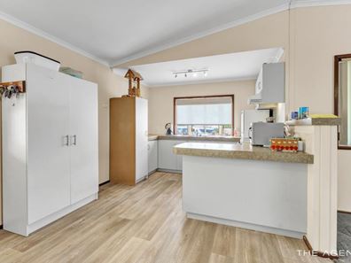 21/2489 South Western Highway, Serpentine WA 6125