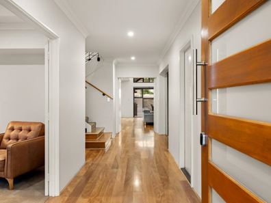16 The Corniche, Hillarys WA 6025