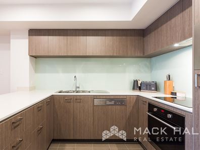 10/172 Railway Parade, West Leederville WA 6007