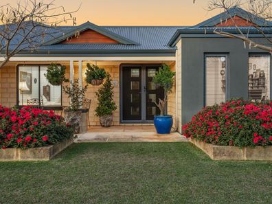 22 Pirianda Way, Aveley WA 6069