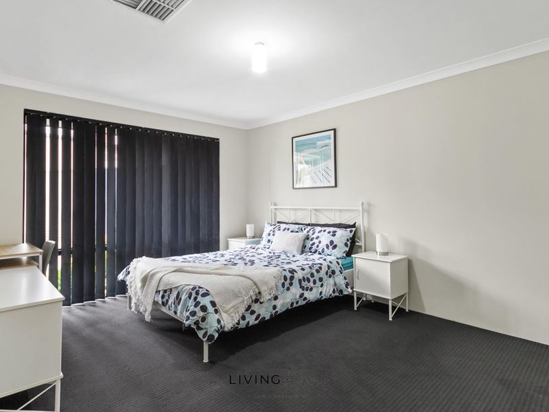Room/1  14A Gilmore Place, Forrestfield WA 6058