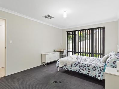 Room/1  14A Gilmore Place, Forrestfield WA 6058
