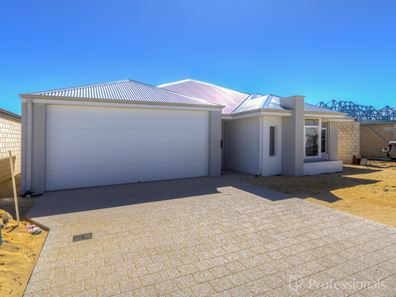 3 Killarney Street, Yanchep WA 6035