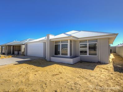 3 Killarney Street, Yanchep WA 6035