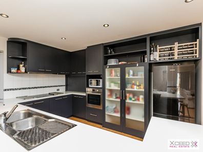 9 Glensanda Way, Mindarie WA 6030