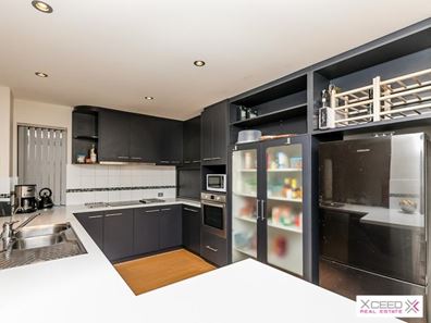 9 Glensanda Way, Mindarie WA 6030